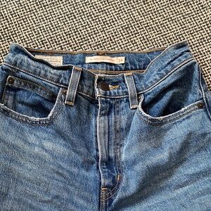 Women’s Levi Jeans Sz 24 L29